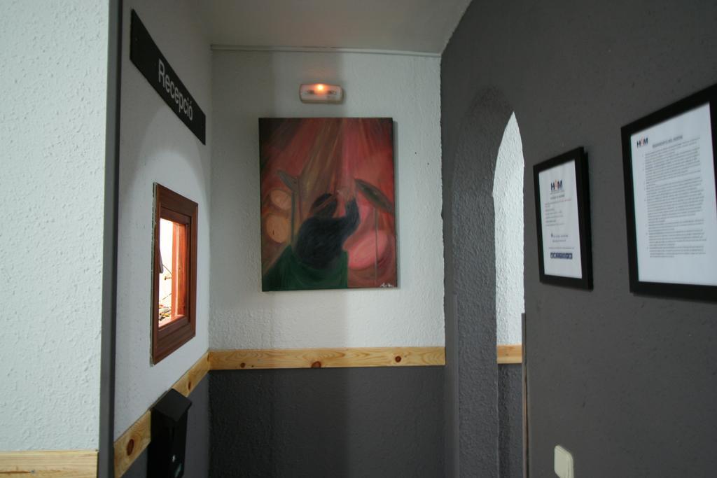 Hostal Restaurante Avenida De Madrid Тарраса Екстер'єр фото